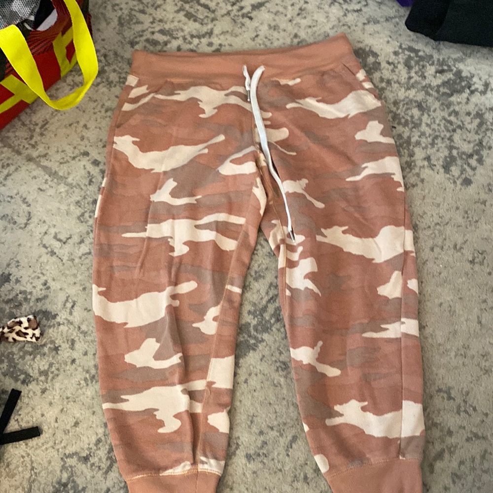 aerie cropped joggers